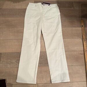 GLORIA VANDERBILT WHITE AMANDA JEANS SLIMMING HERITAGE FIT TAPERED LEG CLASSIC R